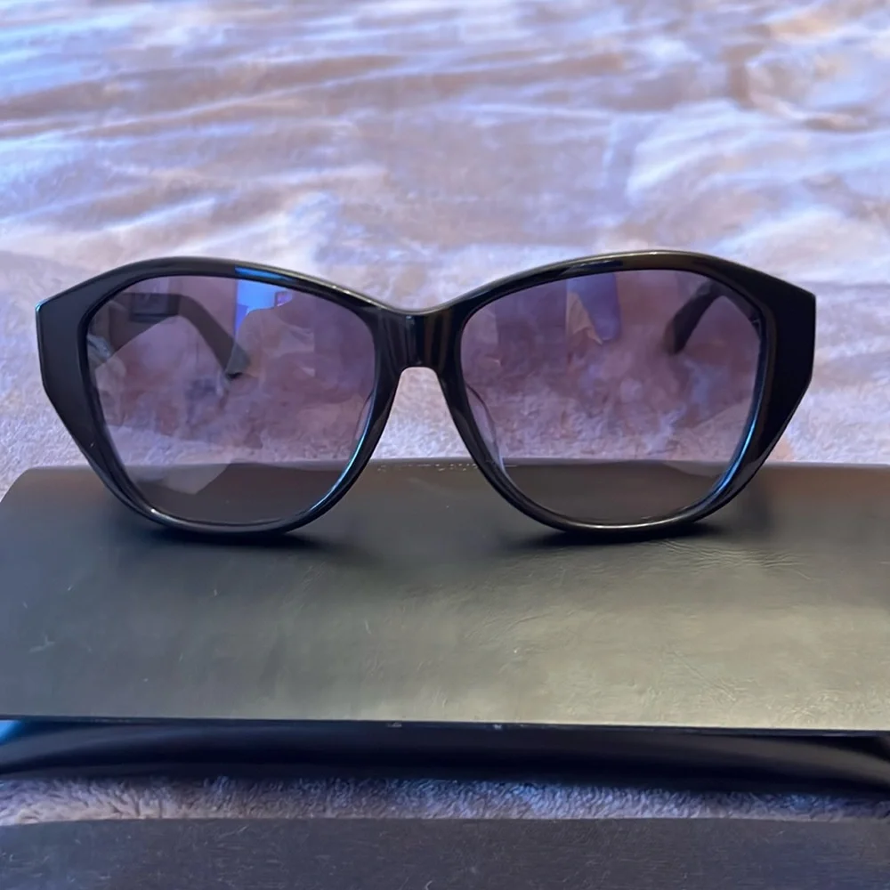 Authentic Saint Lauren sunglasses $175 - Picture 1 of 9